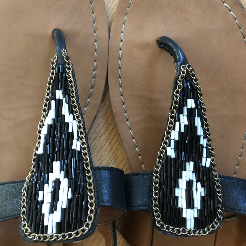 sandals - Picture 2 of 3